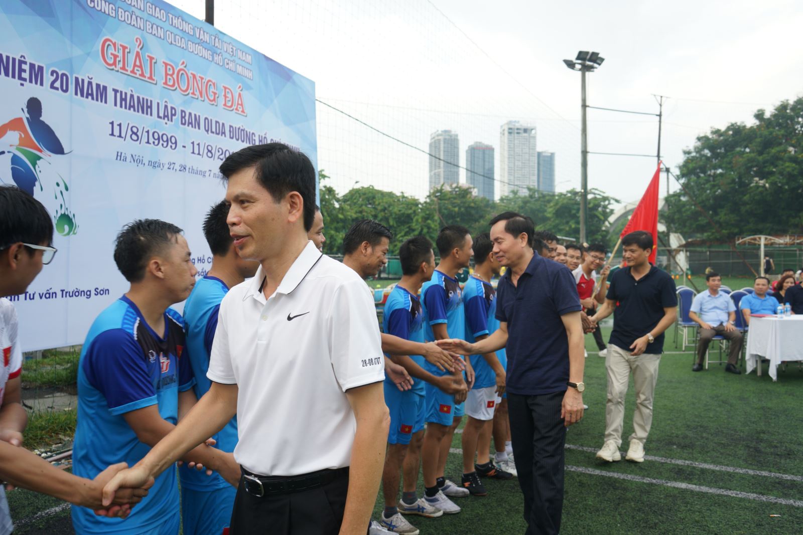 Vô địch giải bóng đá kỷ niệm 20 năm thành lập Ban QLDA đường Hồ Chí Minh 8